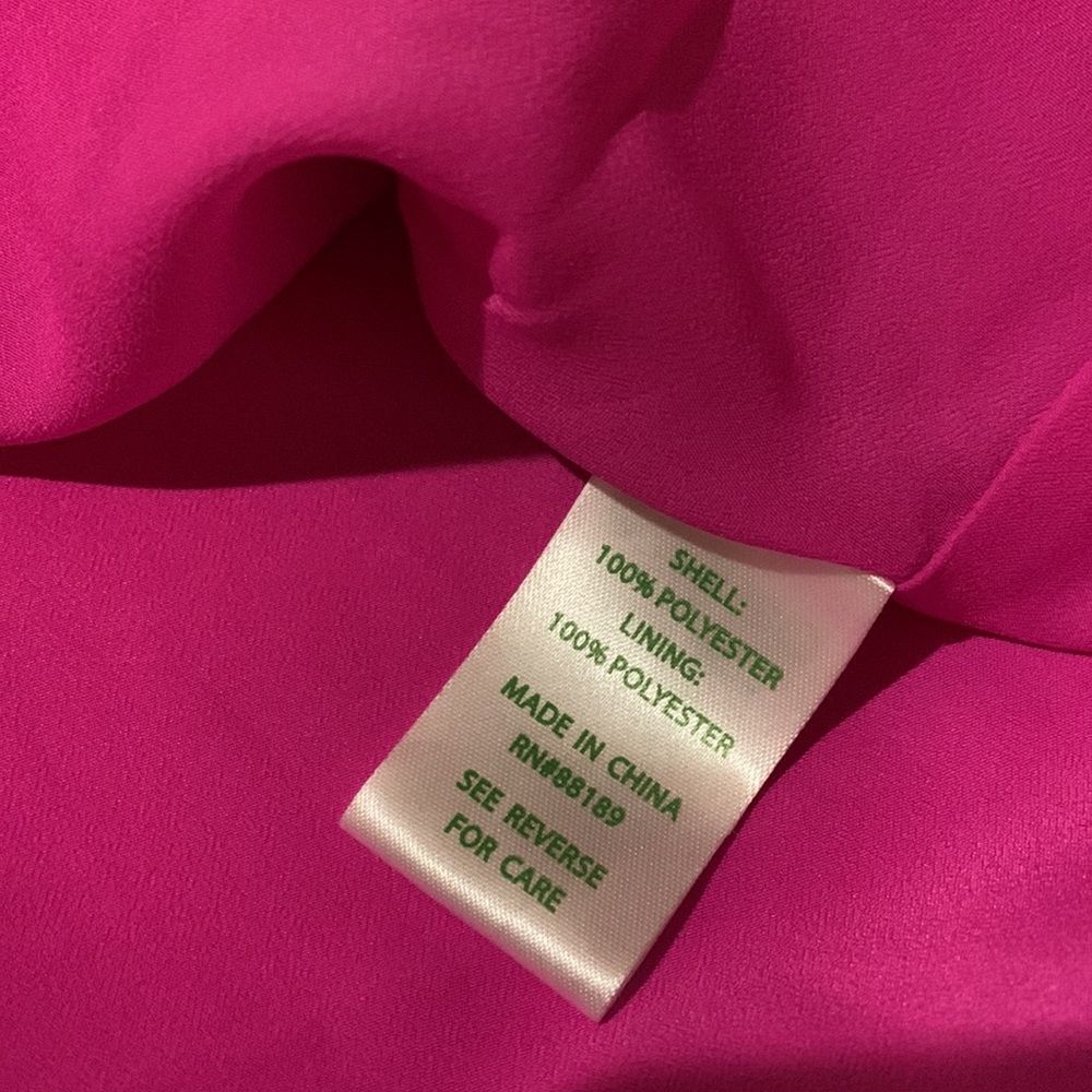 Lilly Pulitzer hot pink cold shoulder dress. Size 2 - Picture 10 of 11